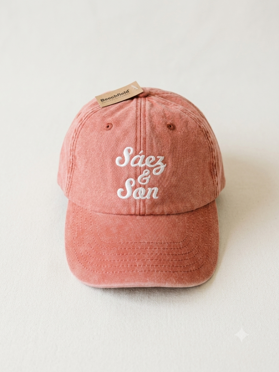 GORRA ROJA LOGO